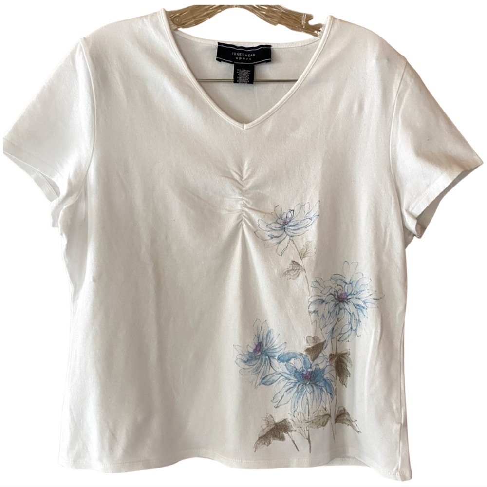 Joneswear Sport women’s tee shirt, white with floral sketch, size large